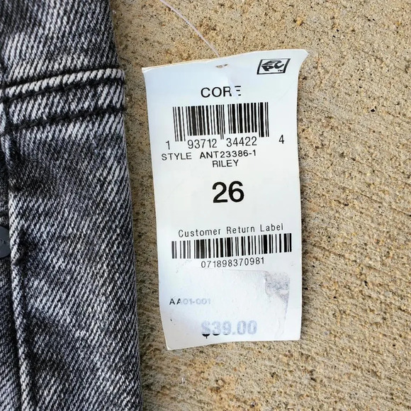 NWT AND NOW THIS Women's Size 26 Highrise Jeans Acid Wash - Picture 4 of 15